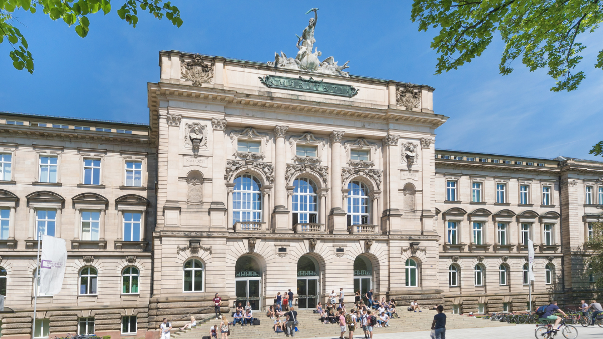 Mehr über den Artikel erfahren Einladung zur Podiumsdiskussion „KI-Regio im Dialog: Künstliche Intelligenz für Unternehmen in Mainfranken“ am 13. Mai 2026