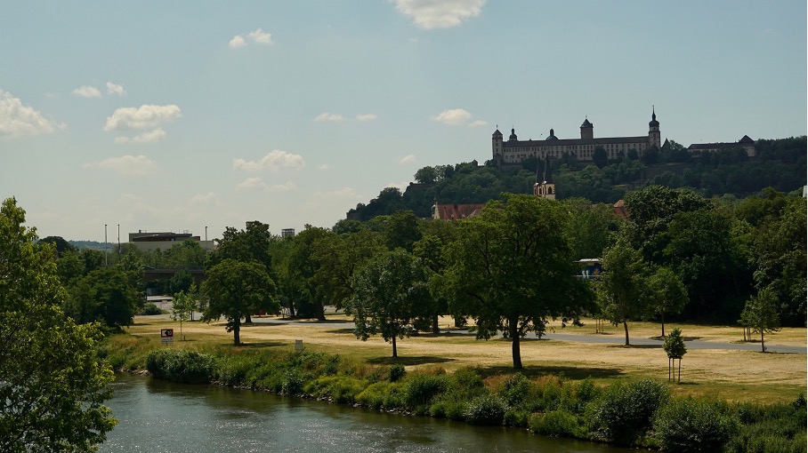 Mehr über den Artikel erfahren Auszeit am Fluss inmitten der Stadt