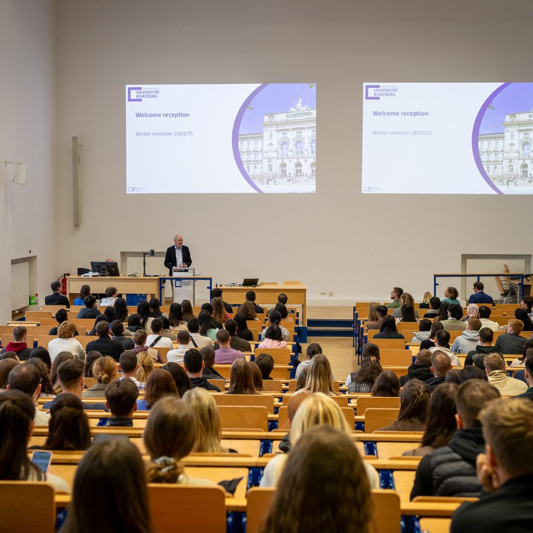 Erfolgreicher Start ins Wintersemester 2024/25 an der Wirtschaftswissenschaftlichen Fakultät