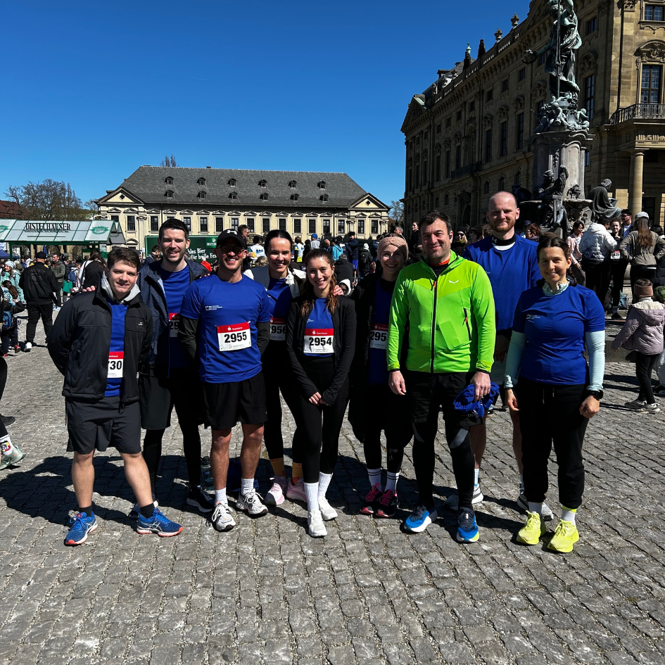 Mehr über den Artikel erfahren Die Wirtschaftswissenschaftliche Fakultät beim 35. Würzburger Residenzlauf – Gemeinsam aktiv für Fitness und Teamgeist