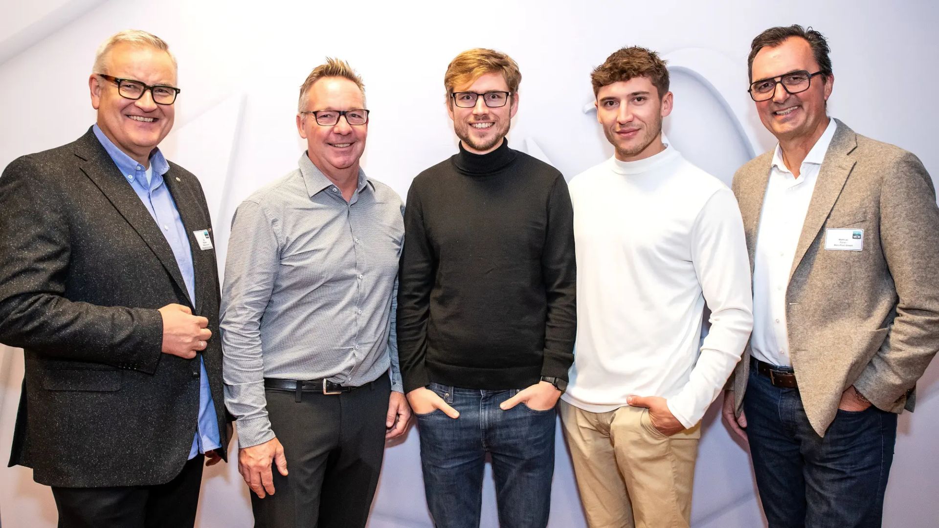 Mehr über den Artikel erfahren KI aus Mainfranken: Wie Würzburger Forschende mit Transformer-Technologie den Mittelstand stärken