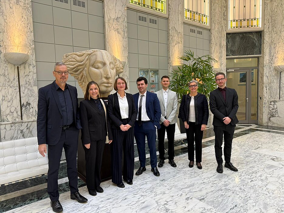 Mehr über den Artikel erfahren Large Language Models in der Geldpolitik: Internationaler Forschungsworkshop in Luxemburg