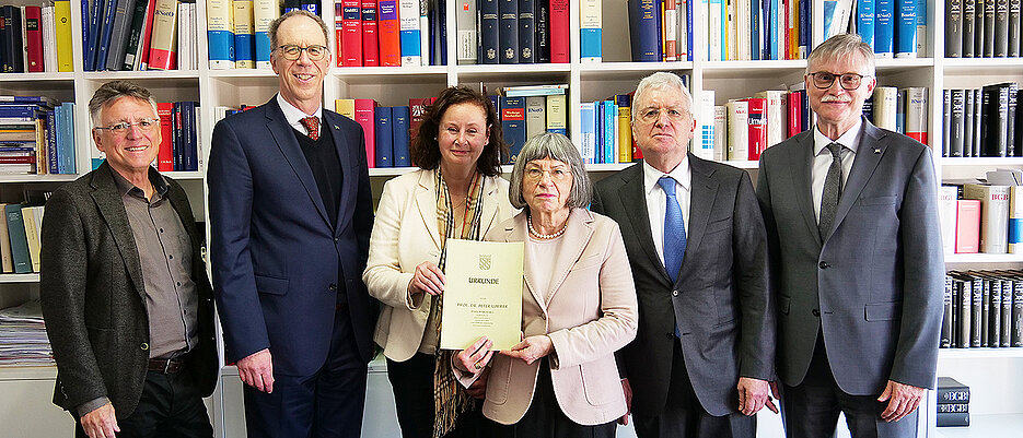 Neue Stiftung stärkt wissenschaftlichen Nachwuchs an der JMU