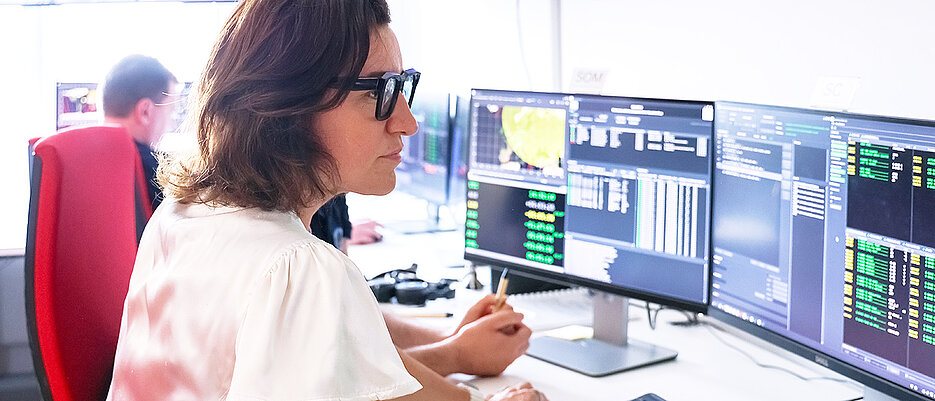 Bundesforschungsministerin Dorothee Bär zu Gast an der JMU